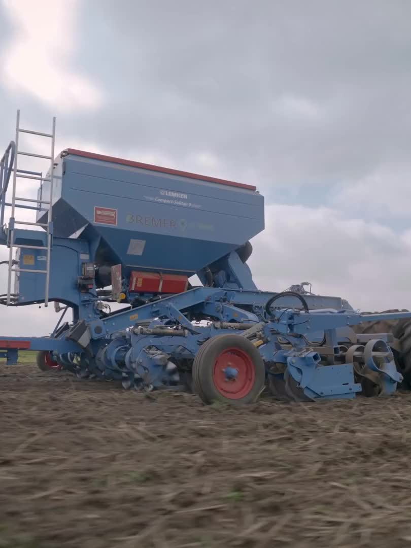 LEMKEN Compact-Solitair 9 Sämaschine — Detailansicht mit Bremer-Beschriftung